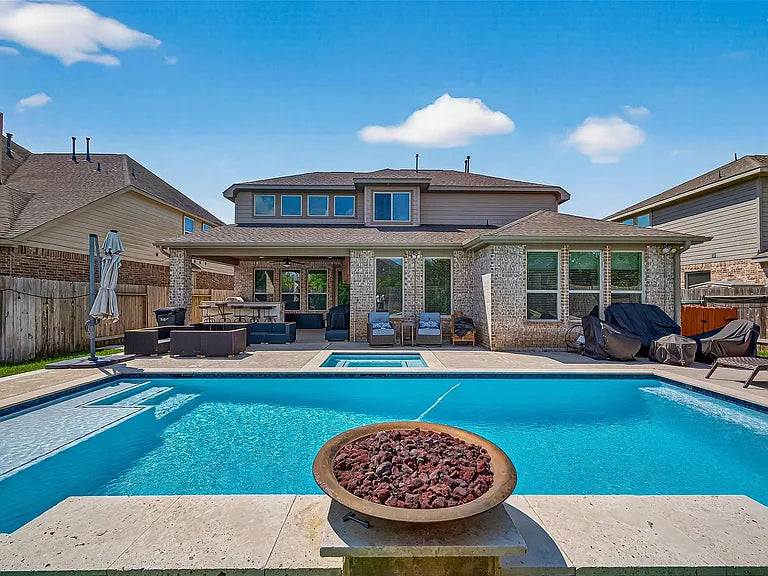 2918 Golden Honey Ln