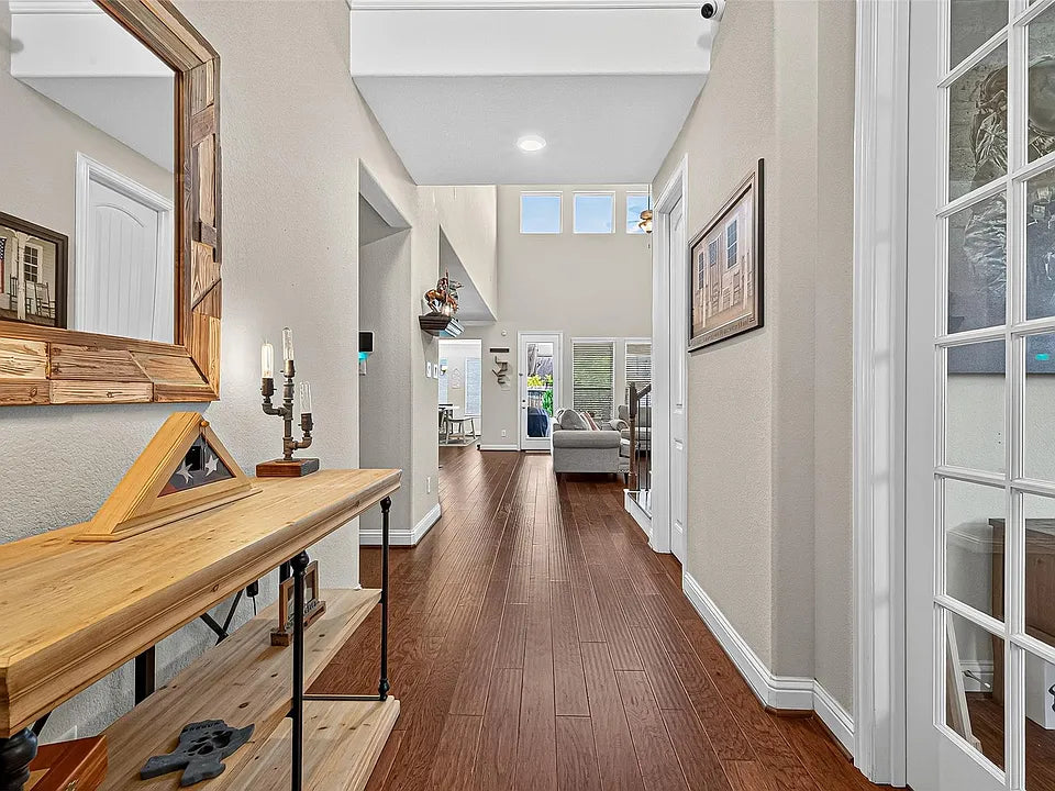 2918 Golden Honey Ln