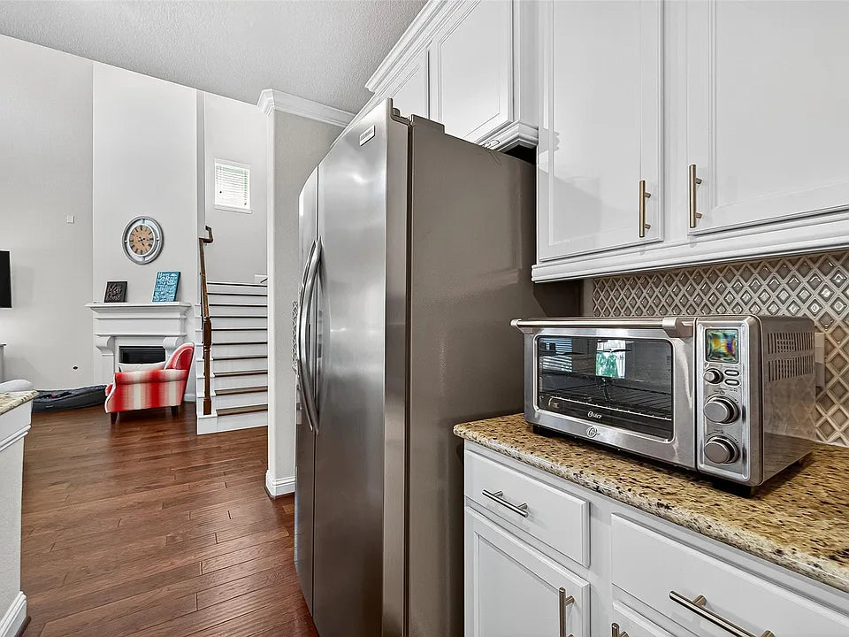 2918 Golden Honey Ln