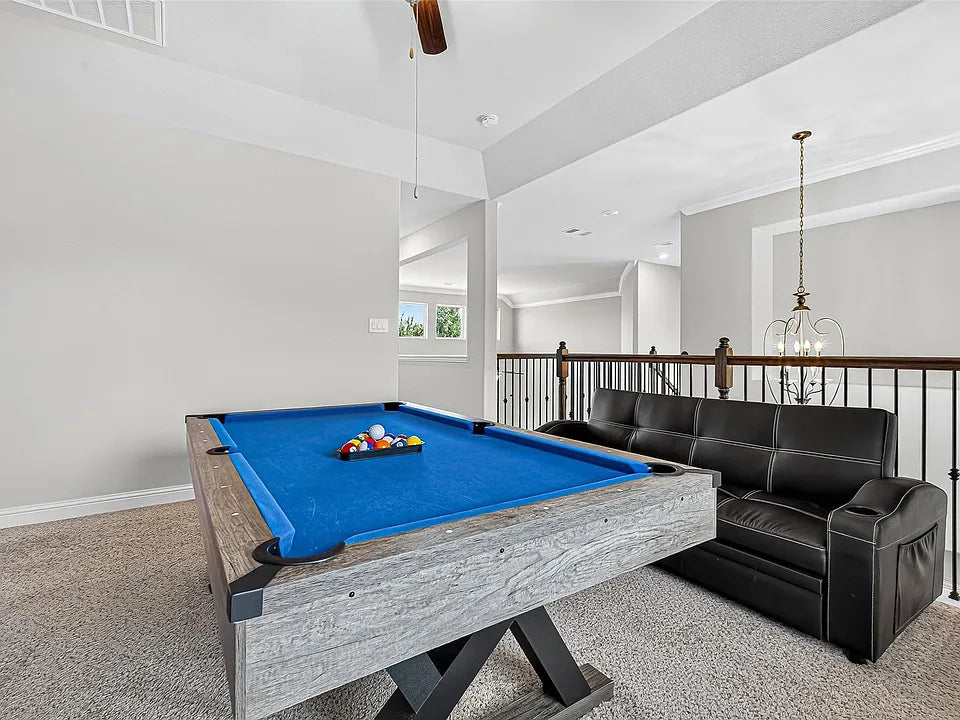 2918 Golden Honey Ln