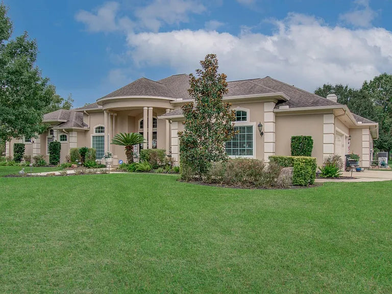 4403 Winding River Dr