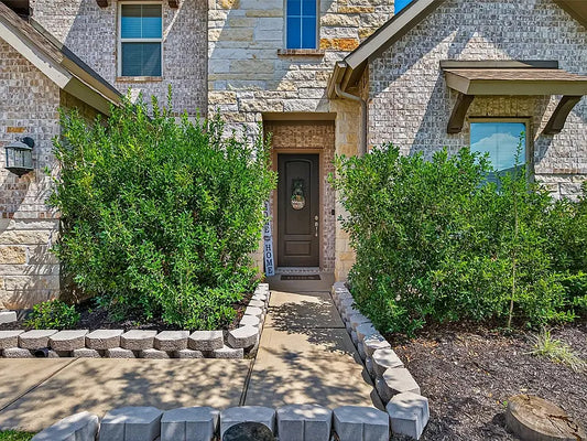 2918 Golden Honey Ln